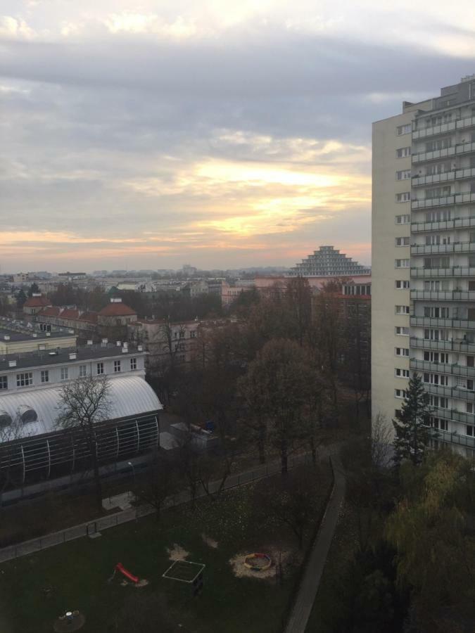 ワルシャワApartament Metro Pole Mokotowskie IIアパートメント エクステリア 写真