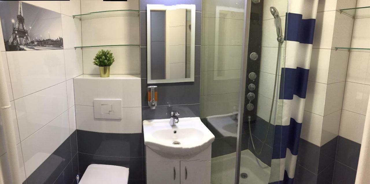 ワルシャワApartament Metro Pole Mokotowskie IIアパートメント エクステリア 写真